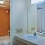 Bristol Parkway inn