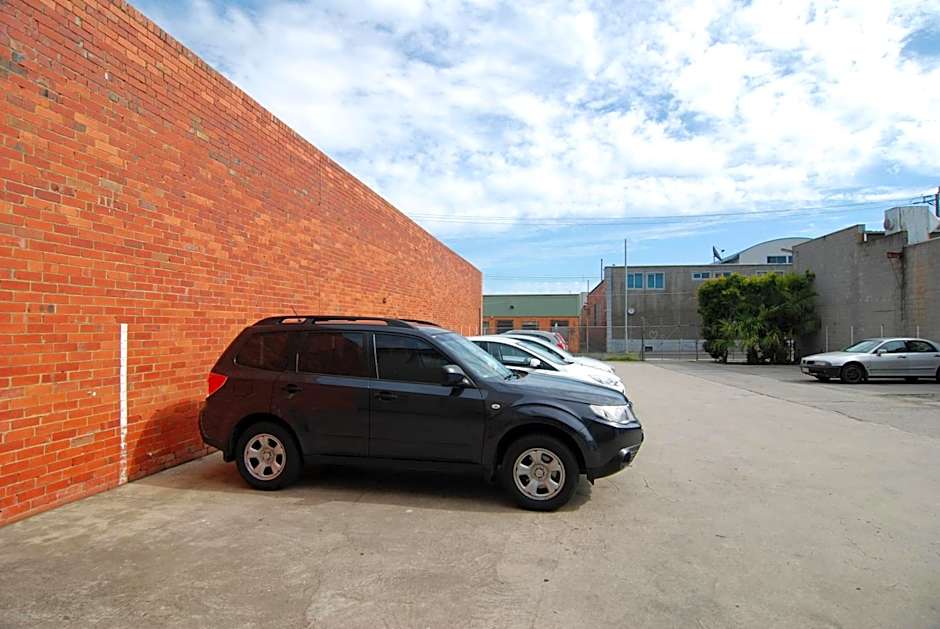 Brunswick Tower Hotel