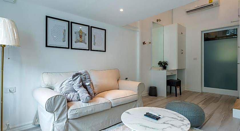 White Ivory Bed and Breakfast