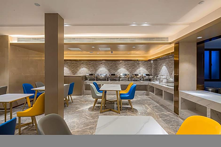 Lavande Hotel Yueyang County Fuya