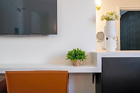 Queen Room - Disability Access