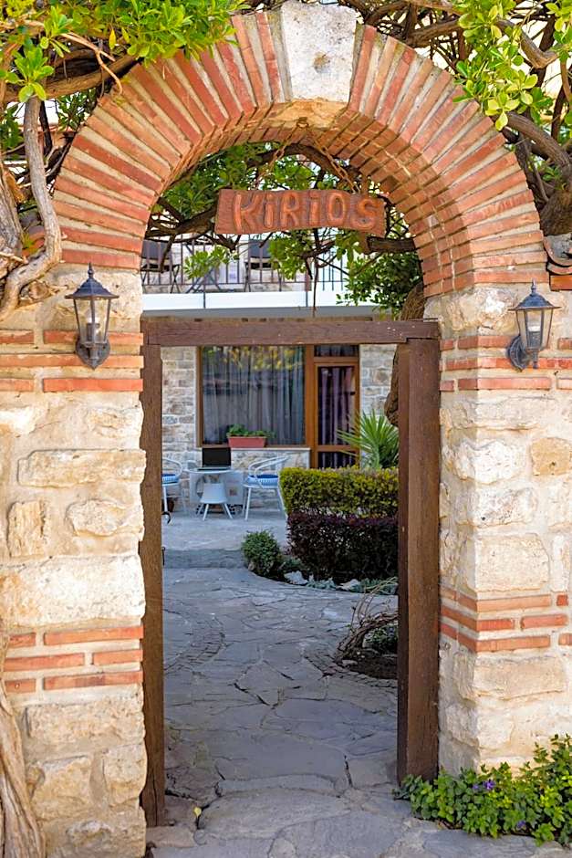 Kirios Hotel