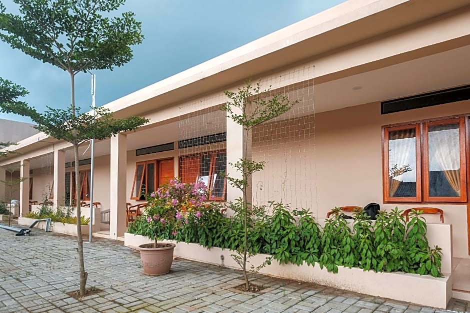 RedDoorz Plus Syariah @ Hotel Indonesia Kajen