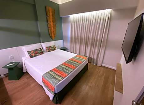 Hot Beach Parque e Resort