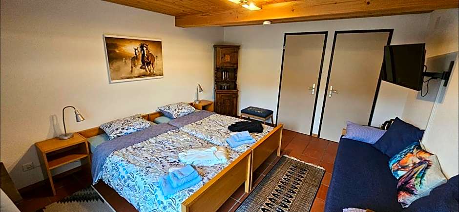 Miramont Horse Trekking Hostel