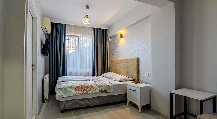 Airport Black Sea Hotel & Restaurant