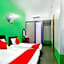 OYO 880 Hotel Purple Town