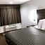Sky Palace Inn By Jasper Near AT & T Center
