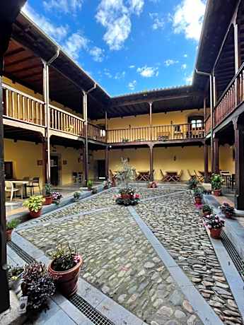 Hotel Castillo Valdes Salas