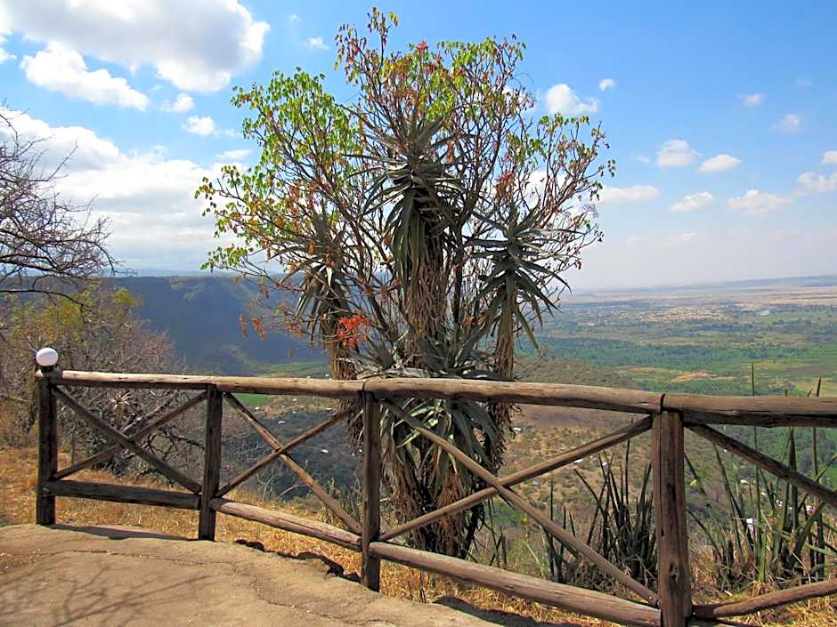 African Sunrise Lodge and Campsite