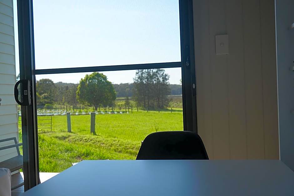 Narangba Motel (formerly Brisbane North B&B and Winery)