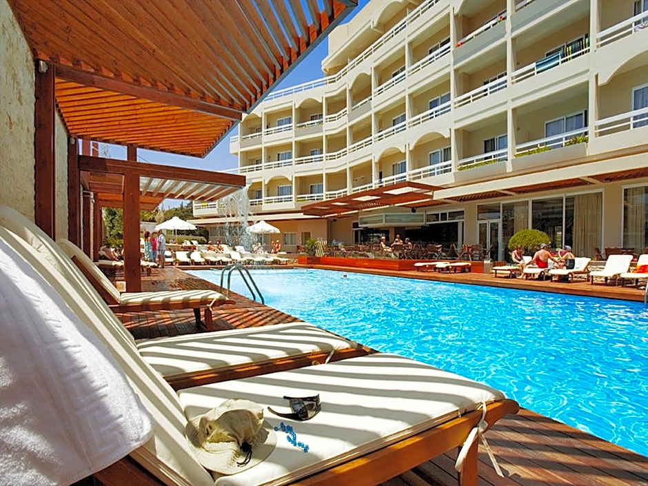 Athineon Hotel