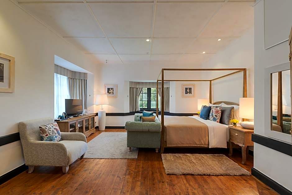 Oliphant Boutique Villa by Amaya