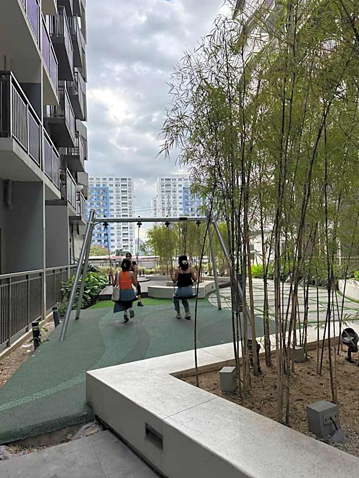 Mall of Asia MOA S Residences , IKEA Pasay , NAIA Airport , Manila Bay