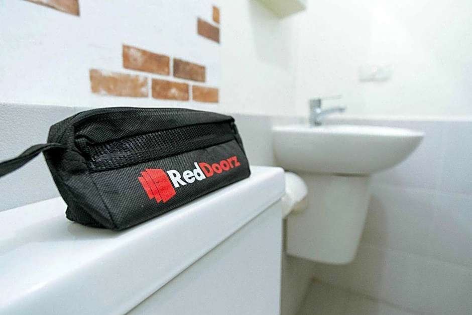 RedDoorz @ Merauke City Center