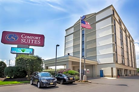 Comfort Suites At Woodbridge