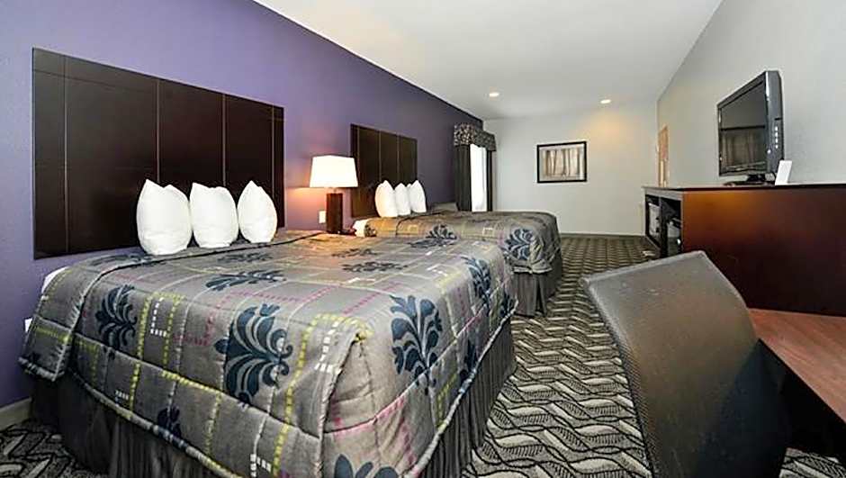 Photo 1 of 12 of 2 Queen Beds Kitchenette Non Smoking