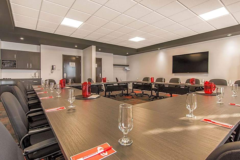 Econo Lodge St. Apollinaire