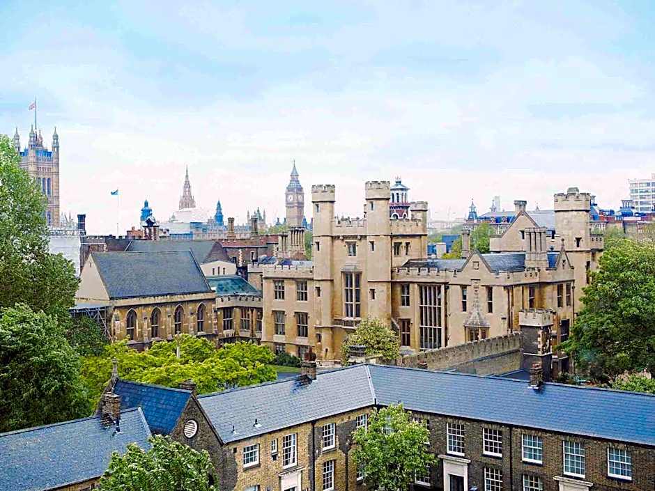 Novotel London Waterloo Hotel