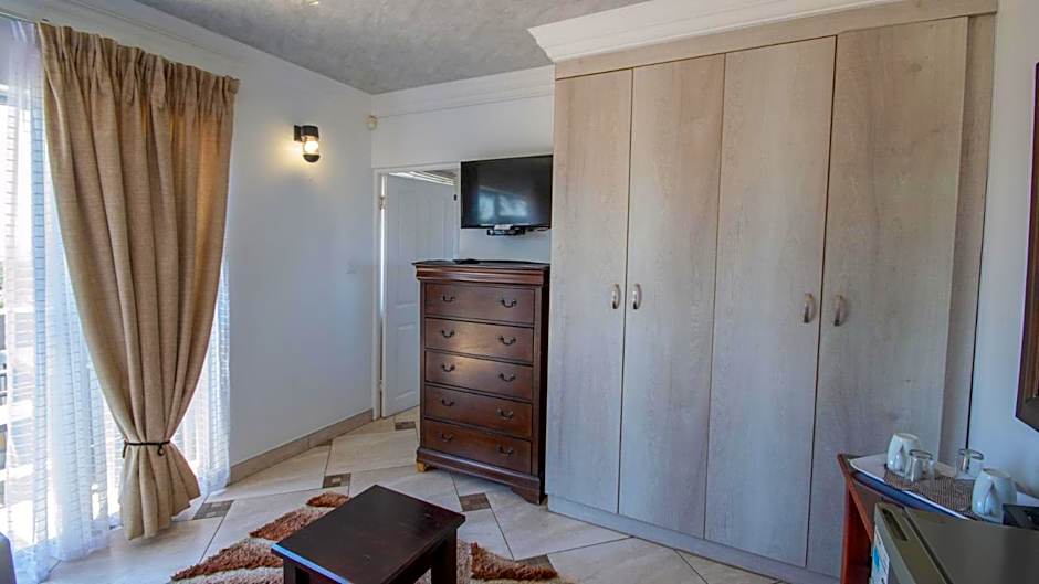 Falling Waters Guest House