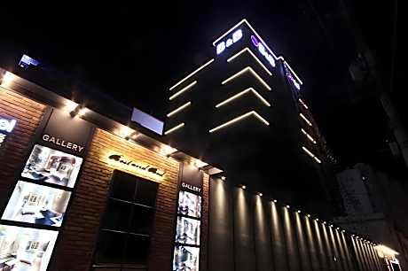 Gimcheon B&B Hotel