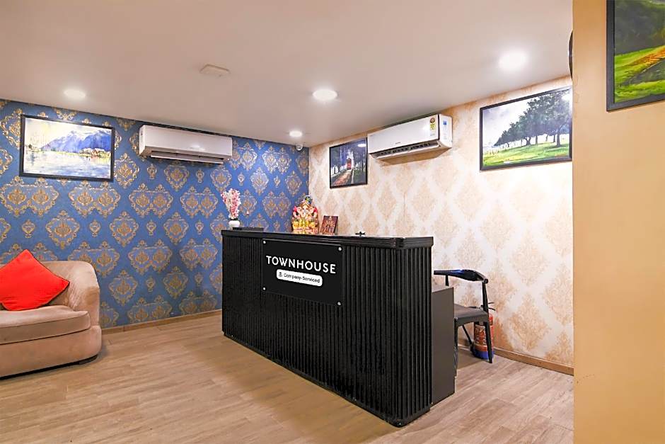 Super Townhouse VIP Road Formerly The Sky