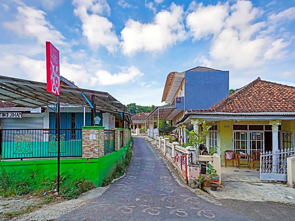 OYO 90416 Wisma Wayang Ajen Syariah