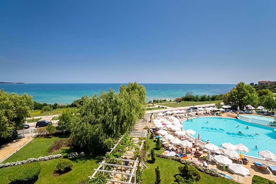Hotel Perla Beach Club - All Inclusive