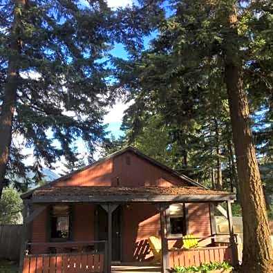 Old Towne Inne Chuckwagon Bar & Grill