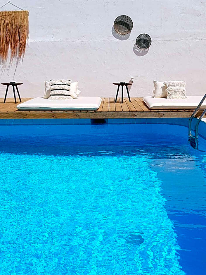 Mira Living Concept Suites Adults Only