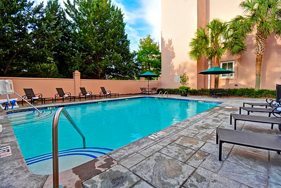 Embassy Suites Charleston - Historic District