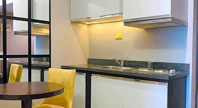 Lancaster Hotel Manila