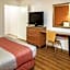 Motel 6-Dayton, OH - Englewood