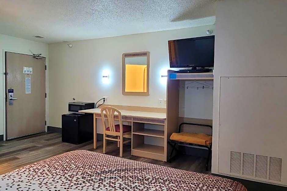 Motel 6 Minonk IL