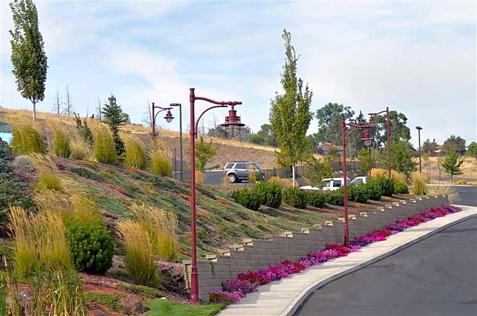 Inn at Cross Keys Station