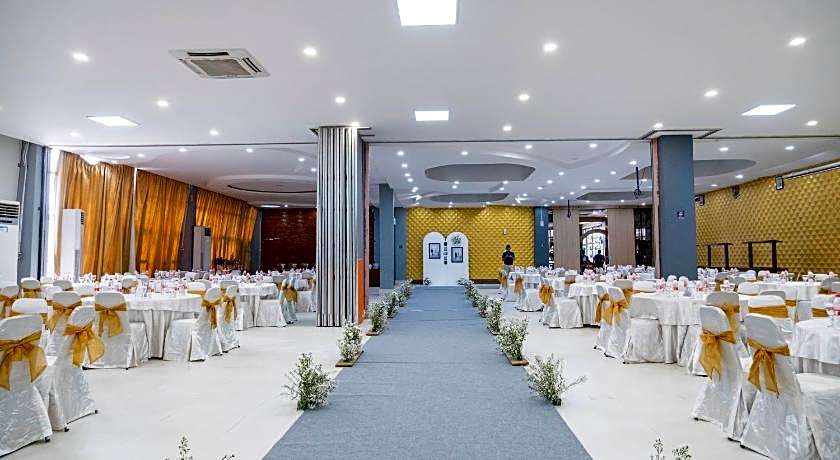 Premiere Hotel Tegal