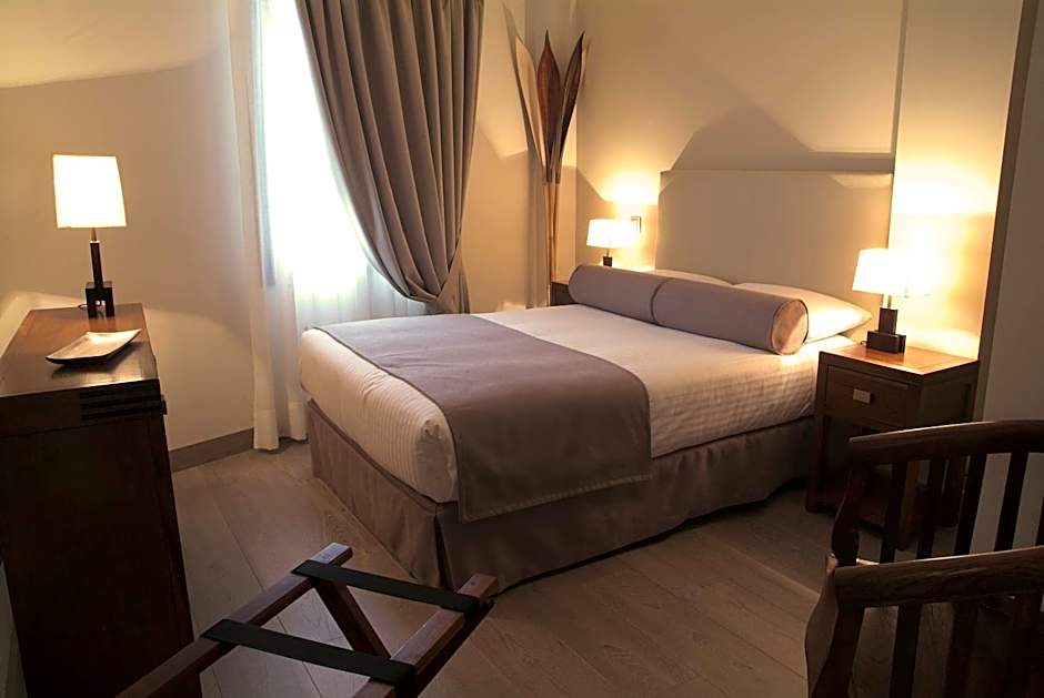 Le Petit Boutique Hotel