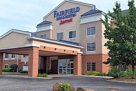 Fairfield Inn & Suites by Marriott Youngstown Austintown