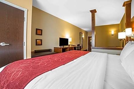 King Suite - Accessible/Non-Smoking