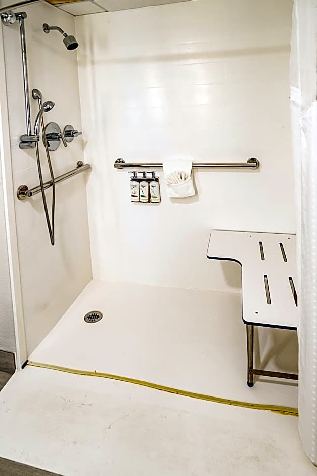 Holiday Inn Express Hotel & Suites Knoxville-North-I-75 Exit 112 By IHG