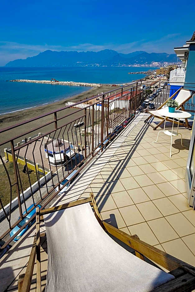 On the beach Sea-view&Kitchen In Room