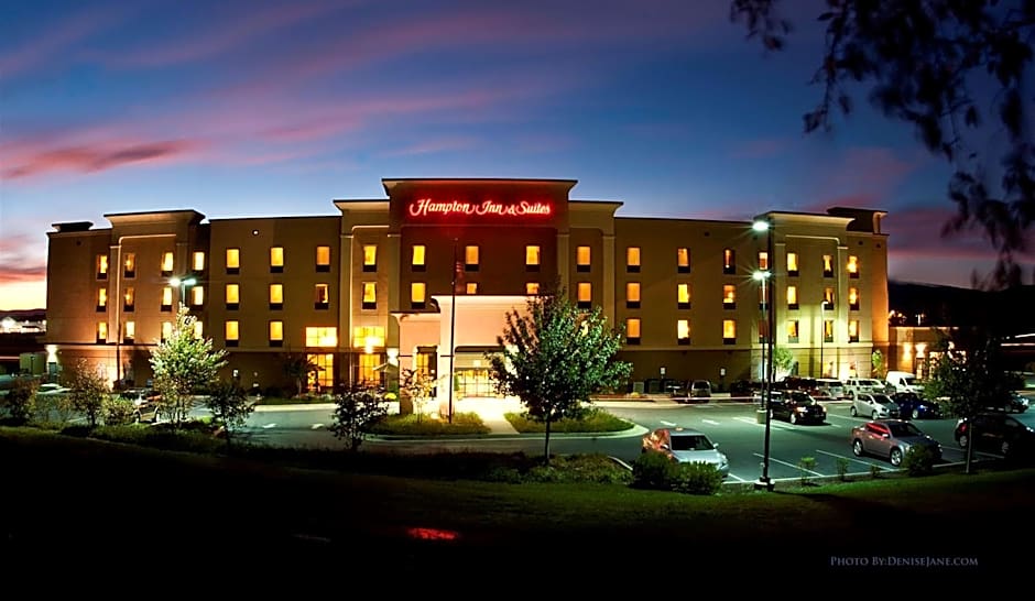 Hampton Inn By Hilton And Suites Woodstock