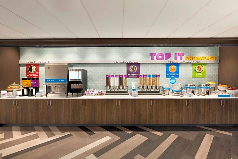 Tru by Hilton Lancaster East PA