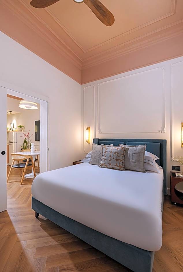 Villa Albi - Machne Yehuda Hotel