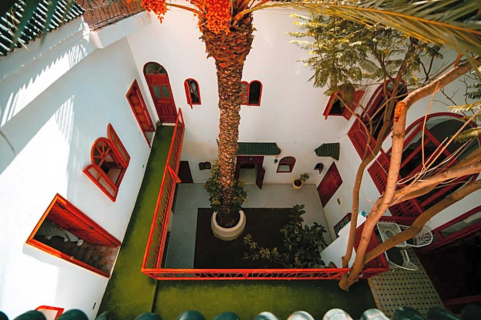 Riad O LY