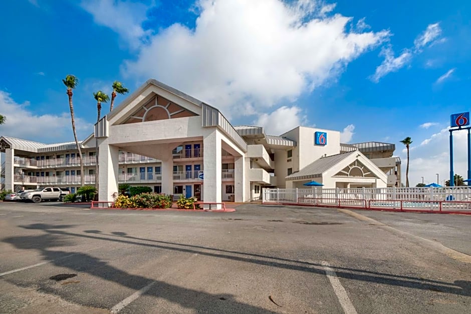 Motel 6-Brownsville, TX North