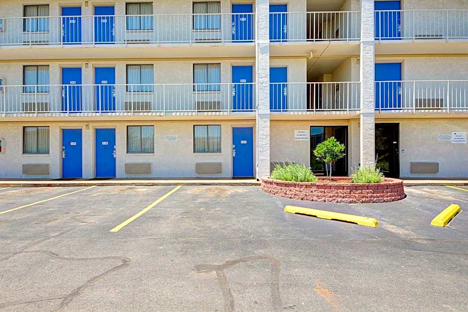 Economy Hotel Oklahoma City