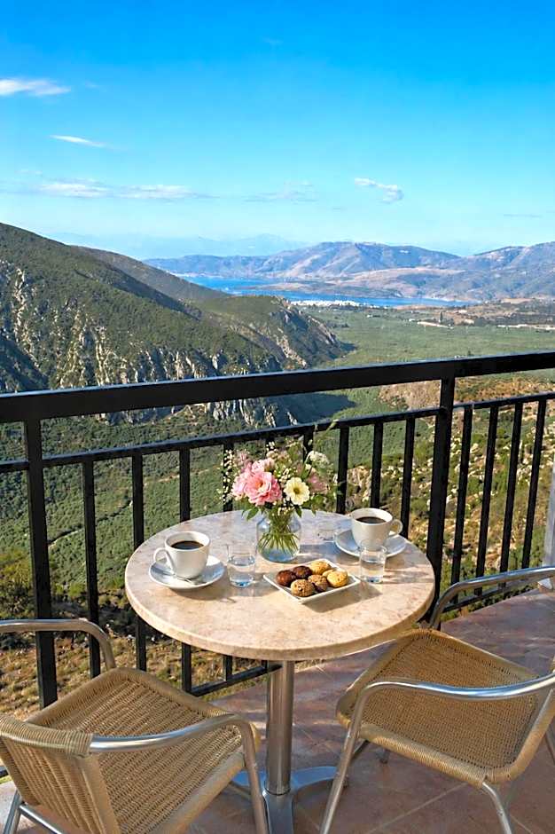 Acropole Delphi City Hotel