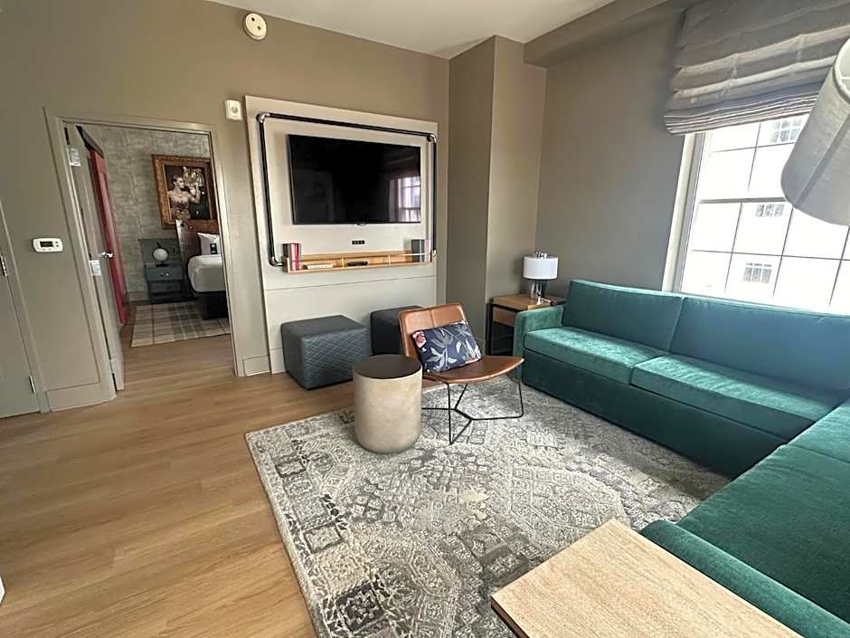 Hotel Indigo Baton Rouge Downtown By IHG