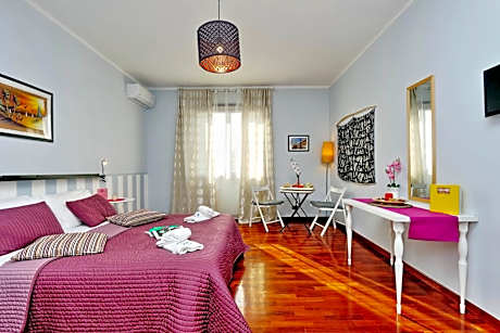 Double Room with City View and Private External Bathroom